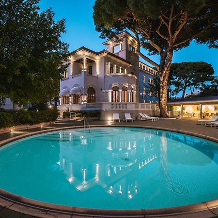 Hotel De La Ville Ричоне Екстериор снимка