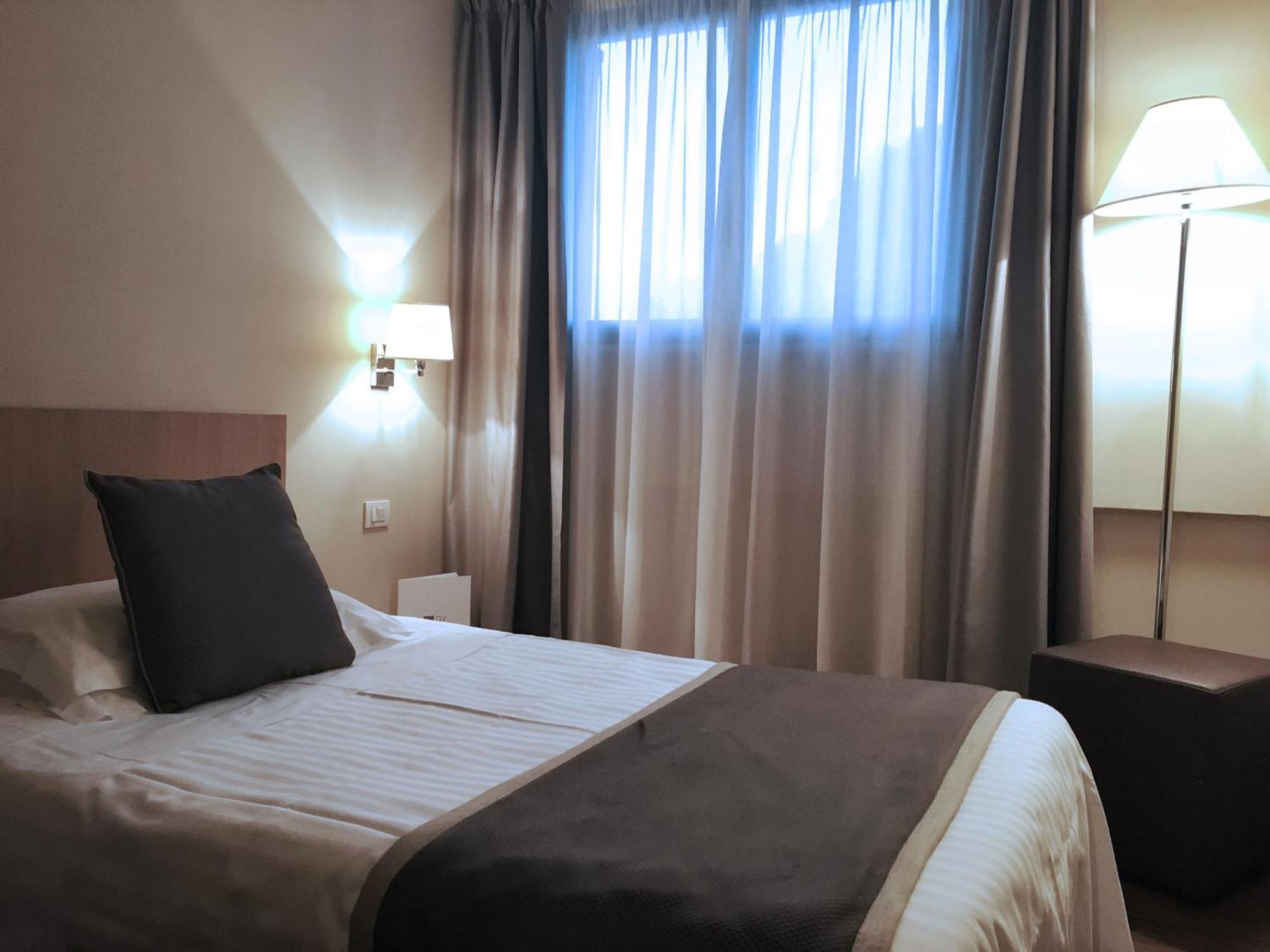Hotel De La Ville Ричоне Стая снимка